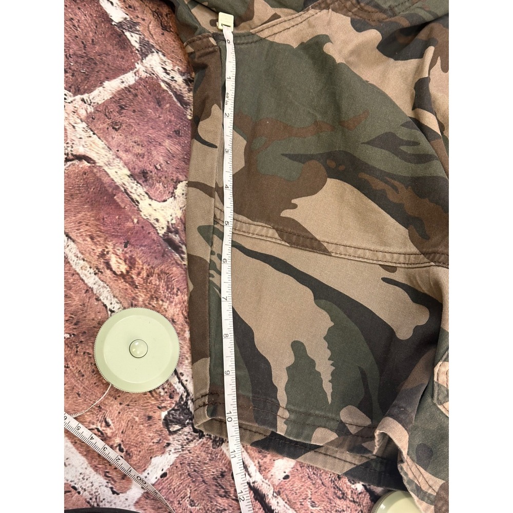 Wrangler Mens Five Star Heritage Relaxed Fit Camo Cargo Shorts Green 46 Waist - Picture 12 of 14